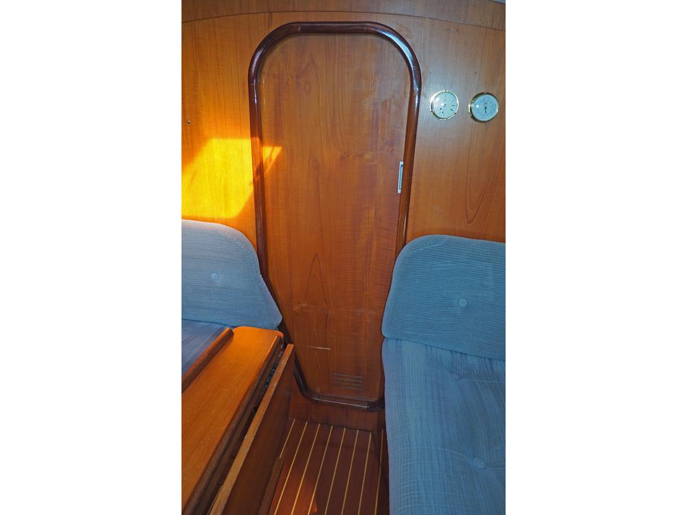 Cabin en avant, H&eacute;bergements